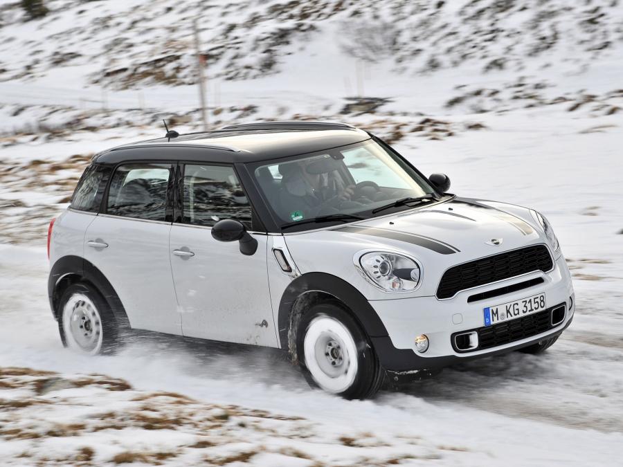  Mini Cooper Countryman D All4 2010 года  (фото 9 из 18)